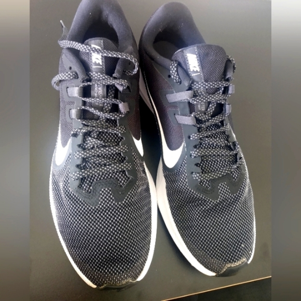 Nike Black and White Athletic Shoes Size 11